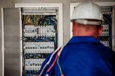 Як часто перевіряти стан електрообладнання? Як часто перевіряти стан електрообладнання?