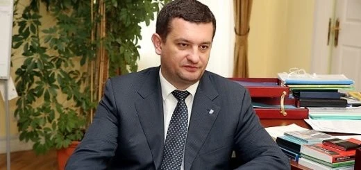 Кабмін звільнив Романа Чернегу з посади голови Держпраці