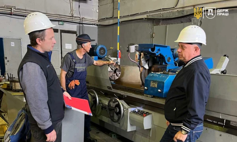 Безпека під час роботи на токарних верстатах